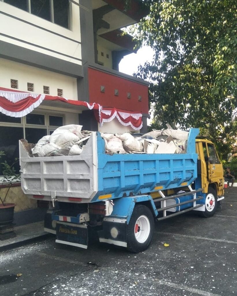 jasa buang puing semarang